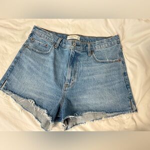 Abercrombie Curve Love High Rise 90s Cutoff Jean Short